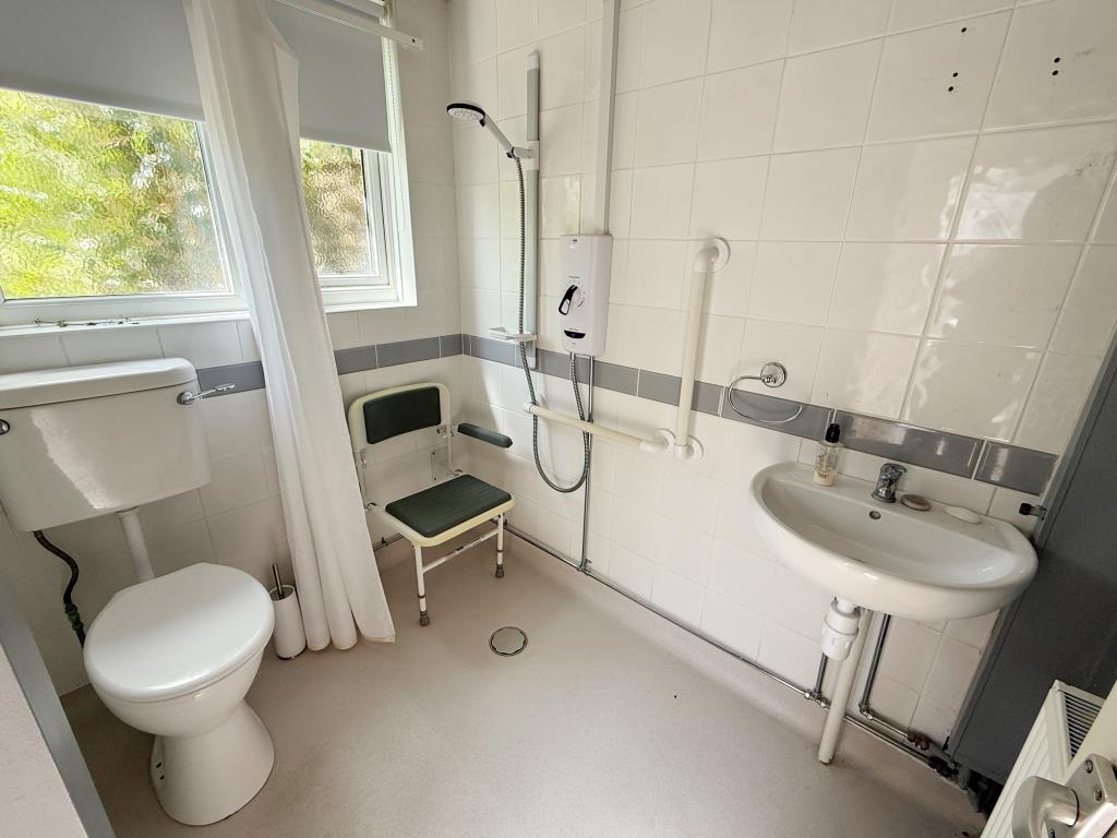 Wetroom with W.C.