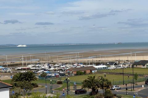 1 bedroom flat for sale, Flat 9, Georgina House, 23 Castle Street, Ryde, Isle Of Wight