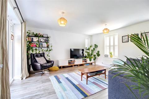 8 Brownes Grove, Loddon, Norwich, NR14 6FA