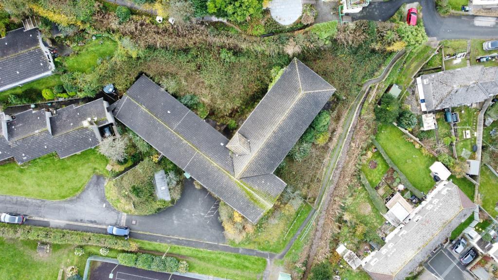 Birds-eye-view of the property
