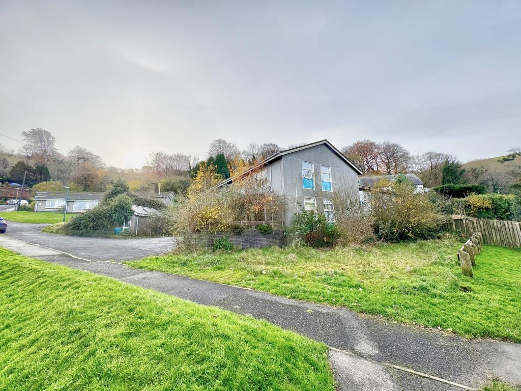 Rear of the complex showing public footpath