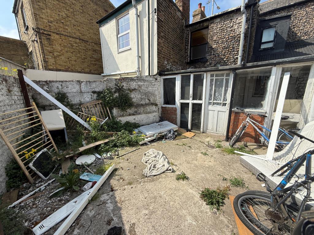 Flat B courtyard