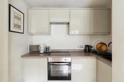 1 bedroom flat for sale, Colville Road, London, W11