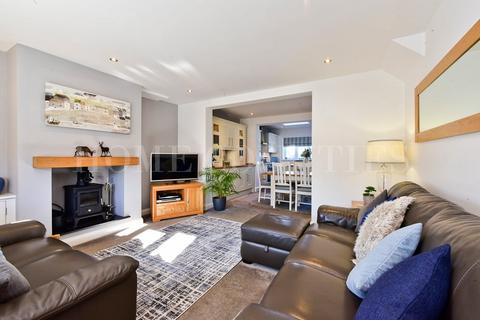 3 bedroom semi-detached house for sale, Park Road, Northaw, EN6