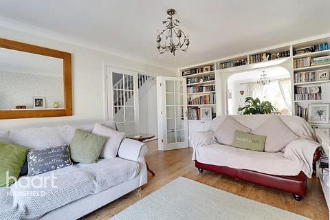 15 Ward Road, Clipstone Village, Mansfield, NG21 9FB