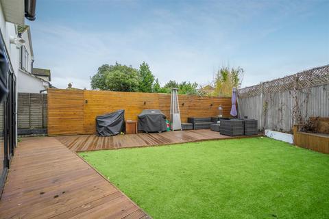 15 Hatch Lane, Windsor, SL4 3QU