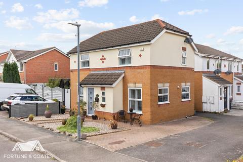 153 Challinor, Church Langley, Harlow, CM17 9XE