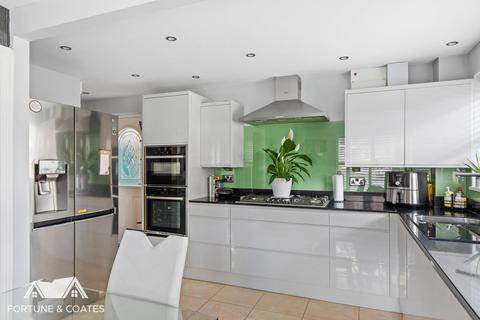 153 Challinor, Church Langley, Harlow, CM17 9XE