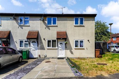 2 bedroom terraced house for sale, Stapleford Close, London E4