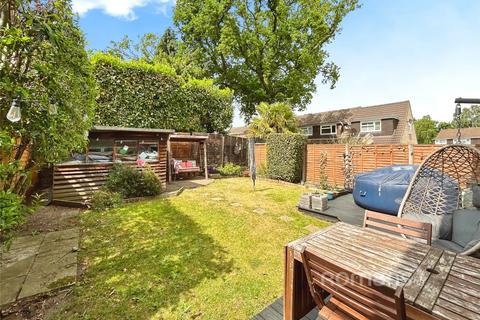 5 bedroom end of terrace house for sale, Bartons Drive, Yateley, Hampshire