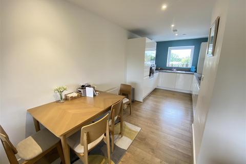 8, Liberty Court Lea Road, Waltham Abbey, EN9 1FL