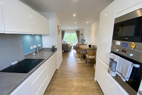 8, Liberty Court Lea Road, Waltham Abbey, EN9 1FL