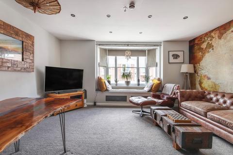 2 bedroom flat for sale, Lingfield Road