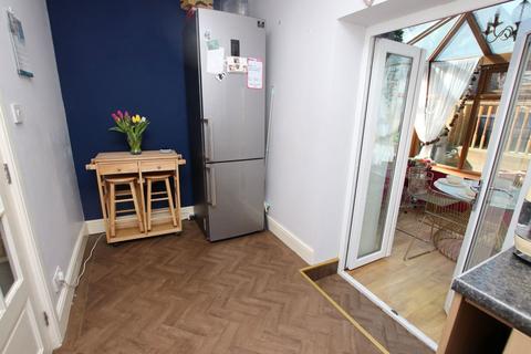 2 bedroom cottage for sale, Saville Road Skelmanthorpe