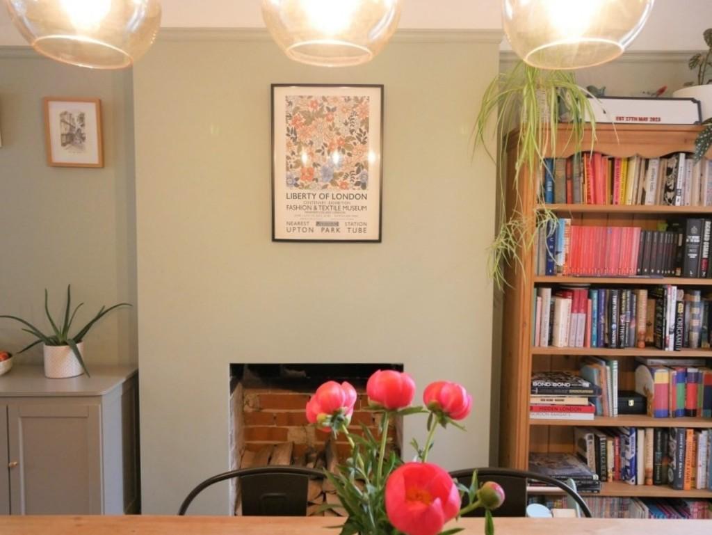 Dining area2
