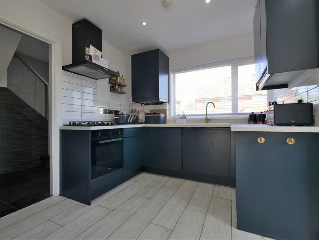 Kitchen diner4