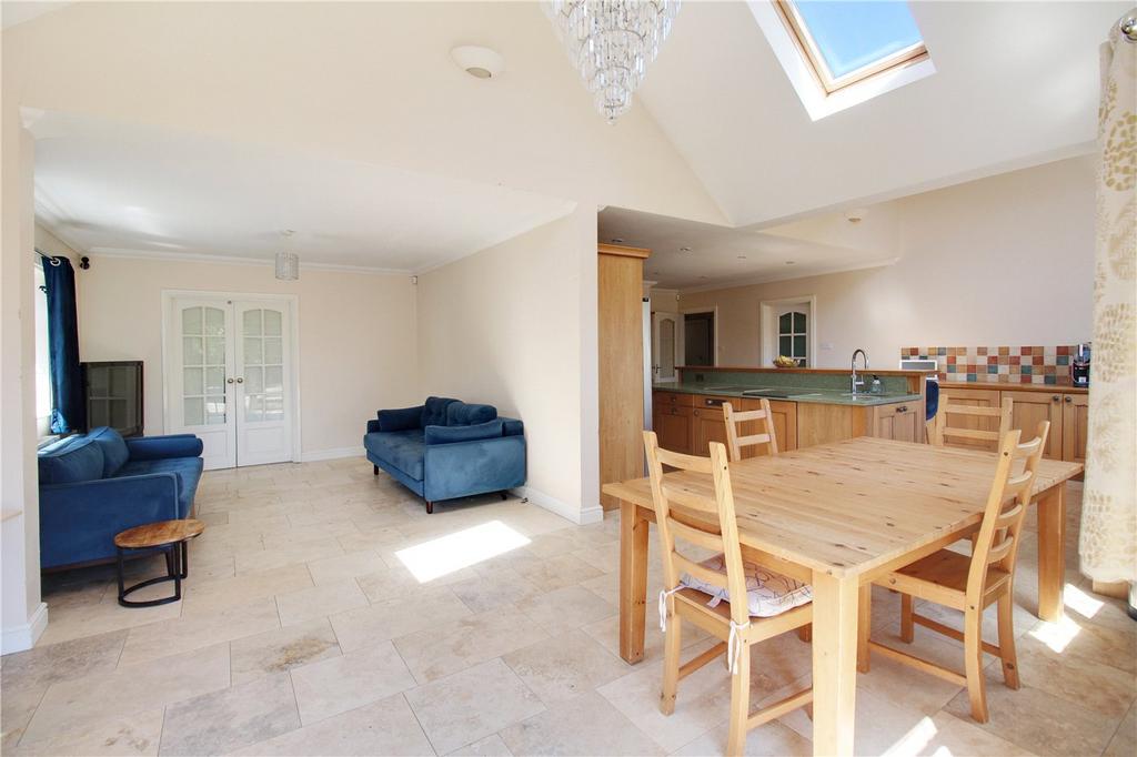 Kitchen/Family Room