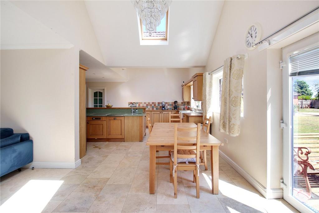 Kitchen/Family Room