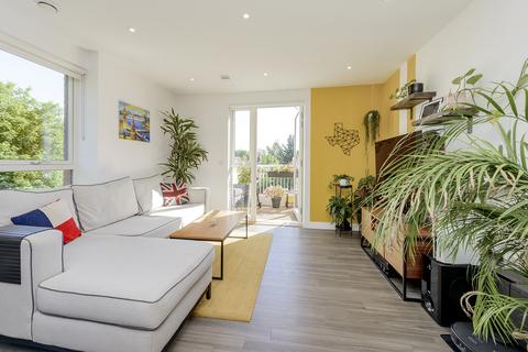 22, Howell Court Enfield Road, London, W3 8BJ