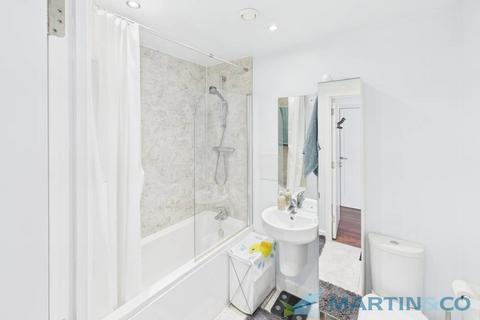 undefined, Sovereign Way, Tonbridge TN9