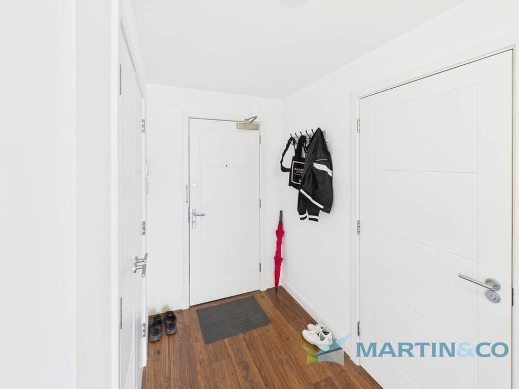 CAM02145 G0-PR0054-STILL004-thumbnail-h750-70