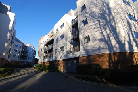 1 bedroom apartment to rent, Sovereign Way, Tonbridge TN9