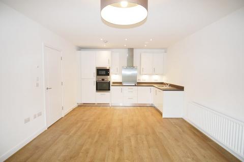 1 bedroom apartment to rent, Sovereign Way, Tonbridge TN9