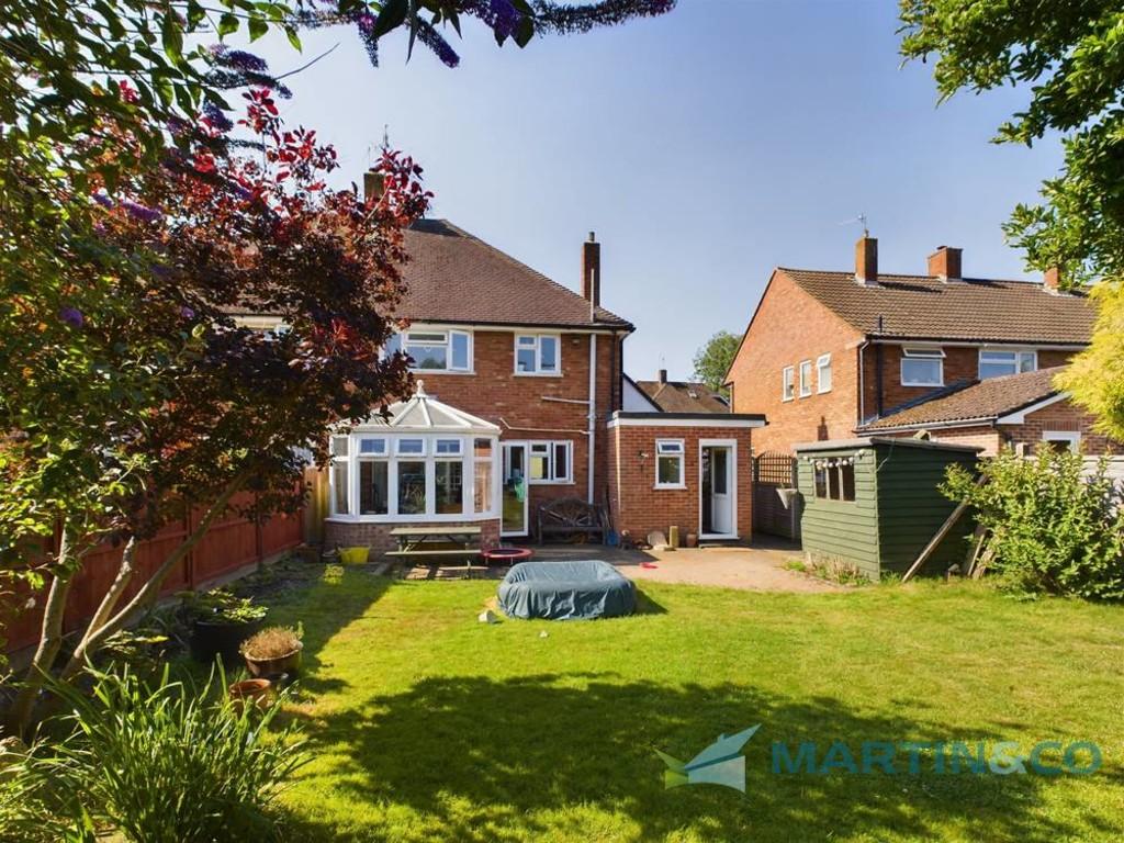 CAM02145 G0-PR0024-STILL012-thumbnail-h750-70