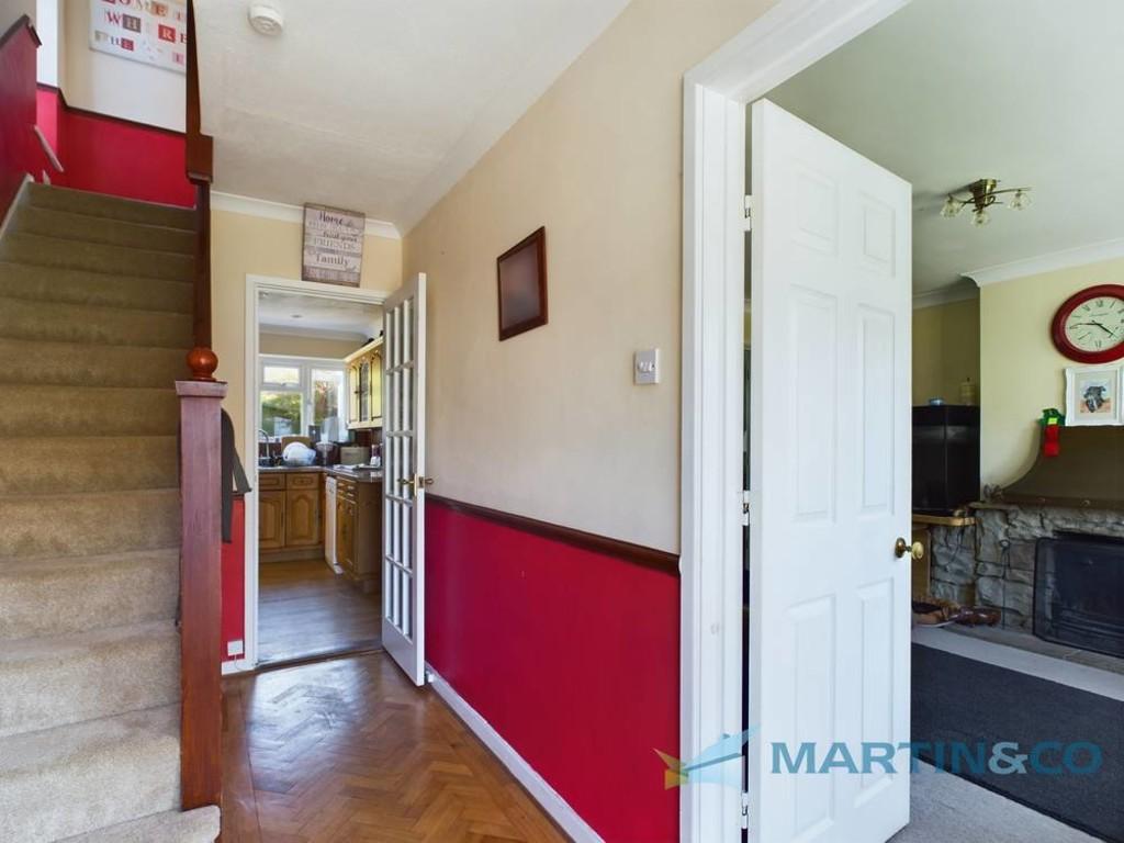 CAM02145 G0-PR0024-STILL002-thumbnail-h750-70