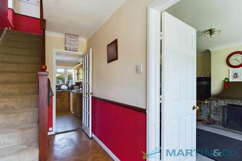 3 bedroom semi-detached house for sale, Elmshurst Gardens, Tonbridge TN10