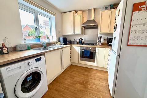 2 bedroom terraced house to rent, Buzzard Rise, Suffolk IP14