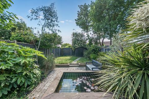 1 Charter Square, Kingston Upon Thames, KT1 3PZ