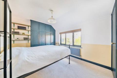 1 Charter Square, Kingston Upon Thames, KT1 3PZ