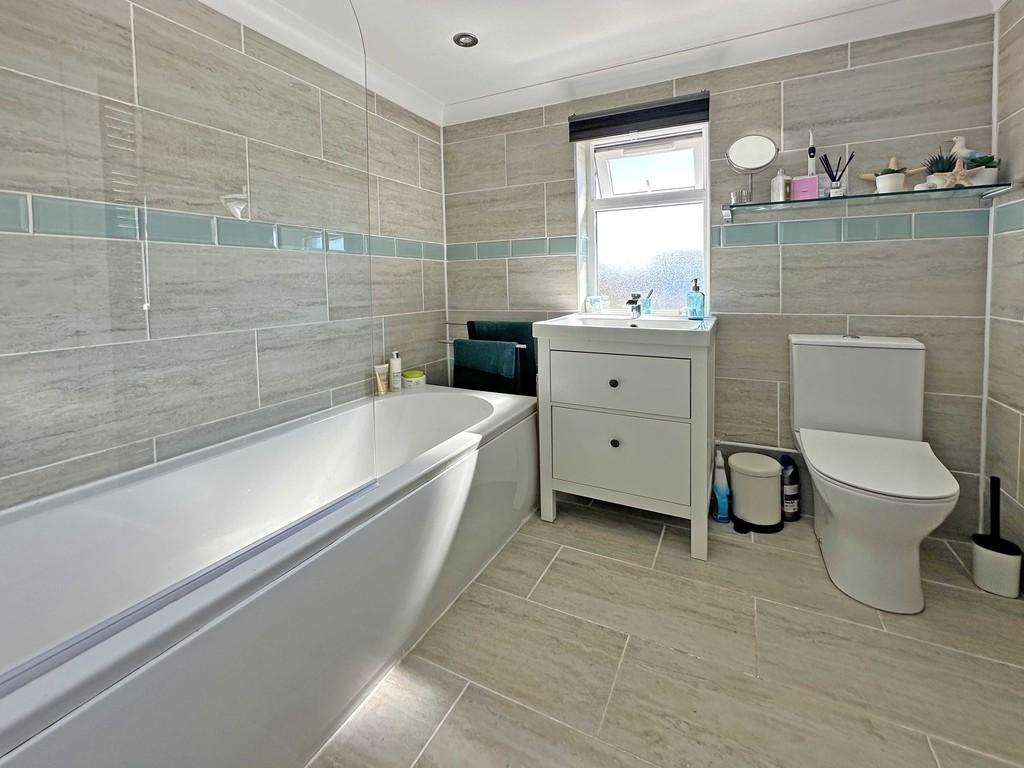 10 Bath