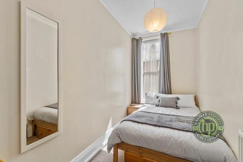 6 bedroom house share to rent, Pentillie Crescent, Plymouth PL4