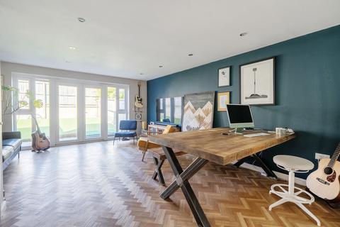 11 Dennison Close, Lancaster, LA1 3SX
