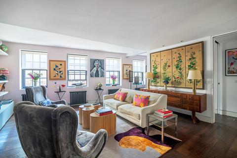2 bedroom apartment to rent, Hanway Place, Fitzrovia W1