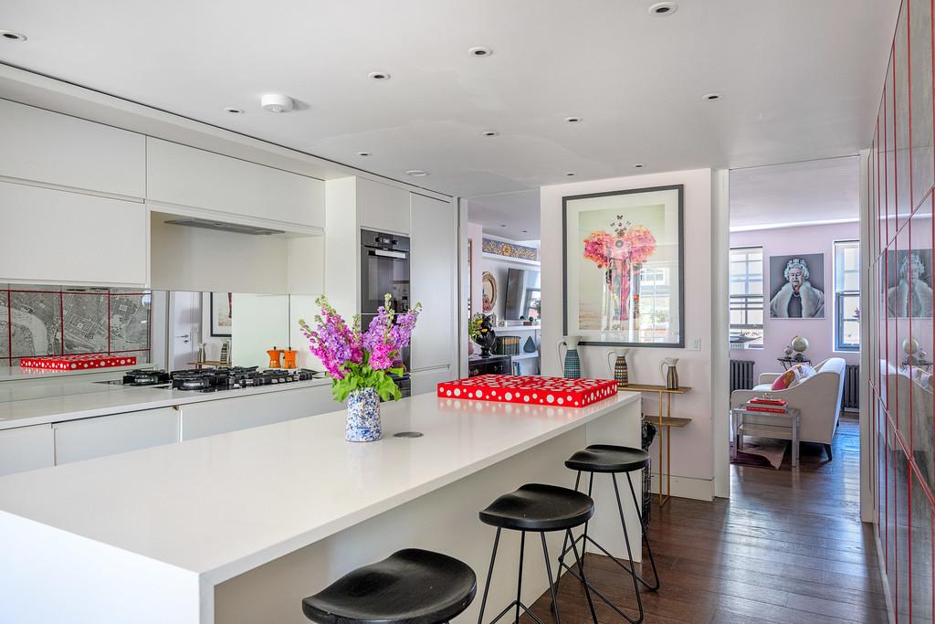 Hanway Place 12