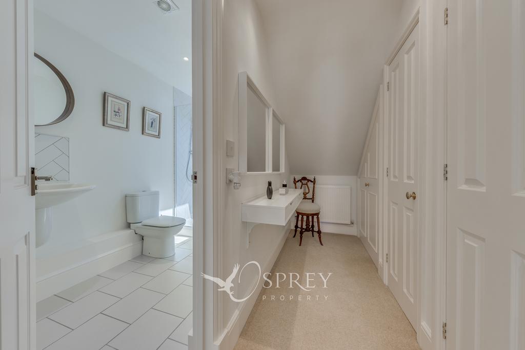 En-Suite / Dressing