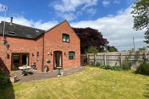 undefined, Castrum Court, Rocester
