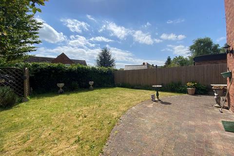undefined, Castrum Court, Rocester