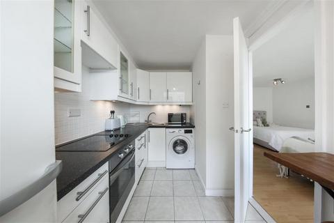 undefined, Vauxhall Bridge Road, SW1V