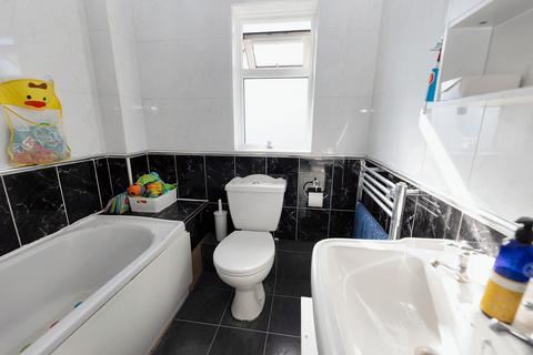 12 Beverley Drive, Kirby Cross, Frinton-on-sea, CO13 0UE