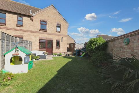 12 Beverley Drive, Kirby Cross, Frinton-on-sea, CO13 0UE
