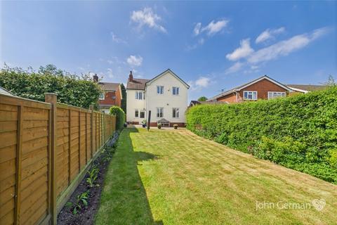 3 bedroom detached house for sale, Chase View, Hyde Lea, Stafford