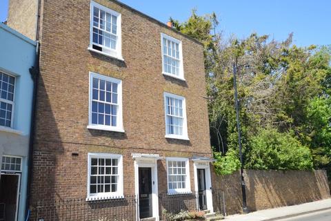 3 bedroom terraced house for sale, Thames Street, Sunbury-on-Thames