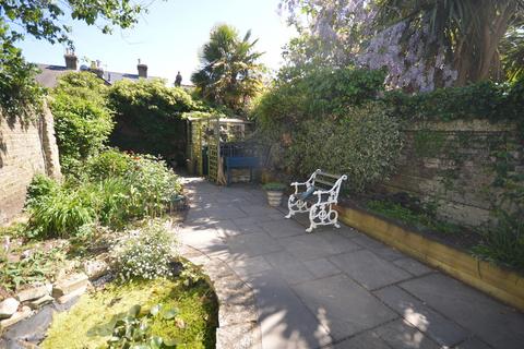 3 bedroom terraced house for sale, Thames Street, Sunbury-on-Thames