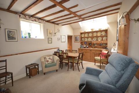 3 bedroom terraced house for sale, Thames Street, Sunbury-on-Thames