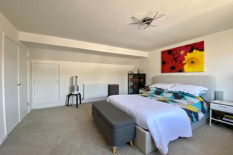 4 bedroom terraced house for sale, Marypole Walk, Exeter