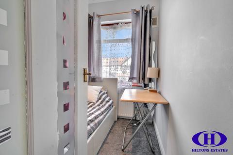 54 Bycroft Road, Southall, UB1 2XQ